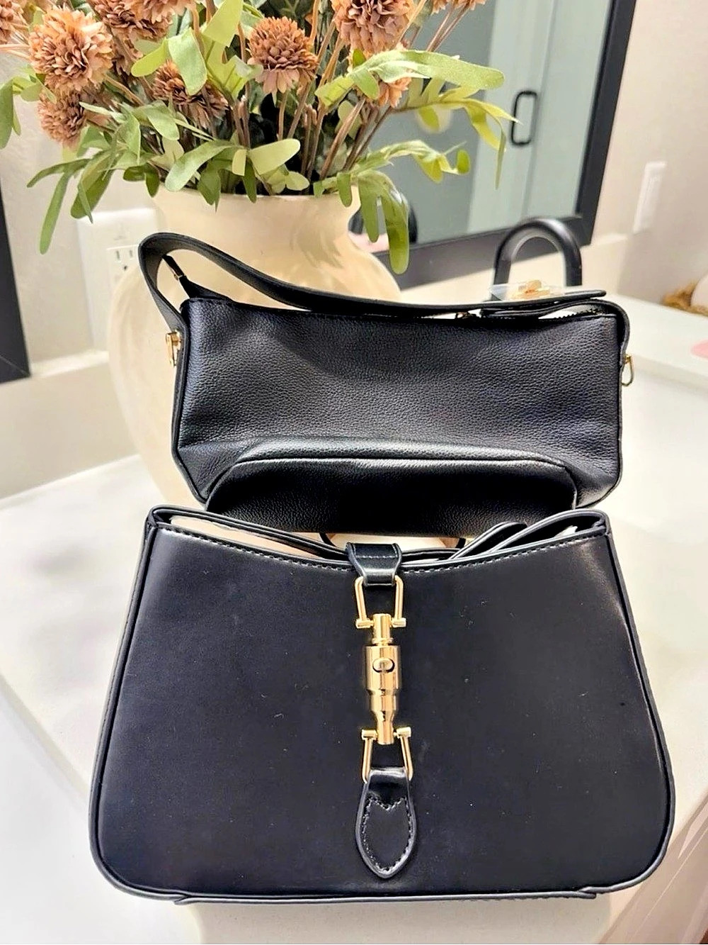 Black shoulder bag set
